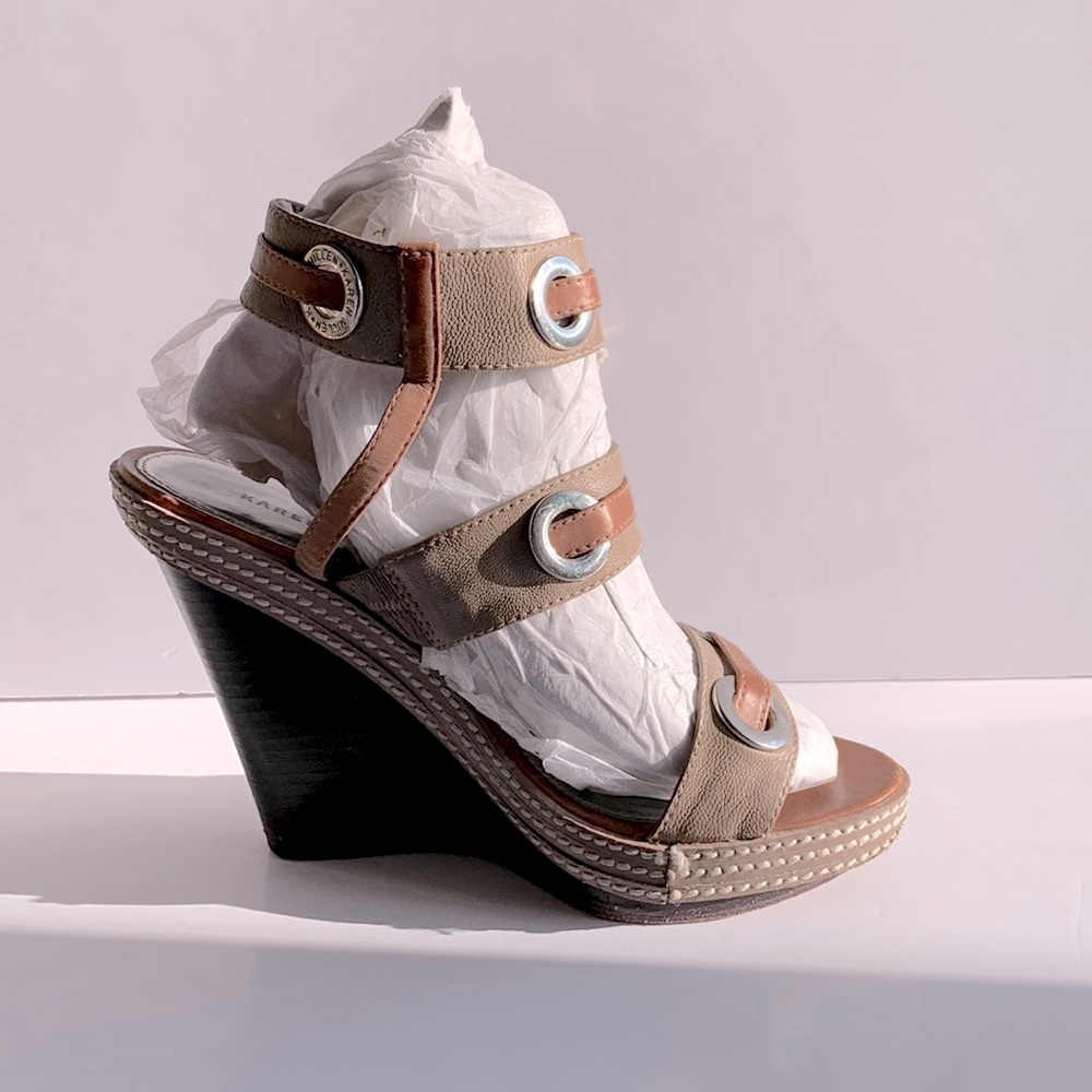 Karen Millen wedge sandals beige brown upper leather silver buckles size 6 used